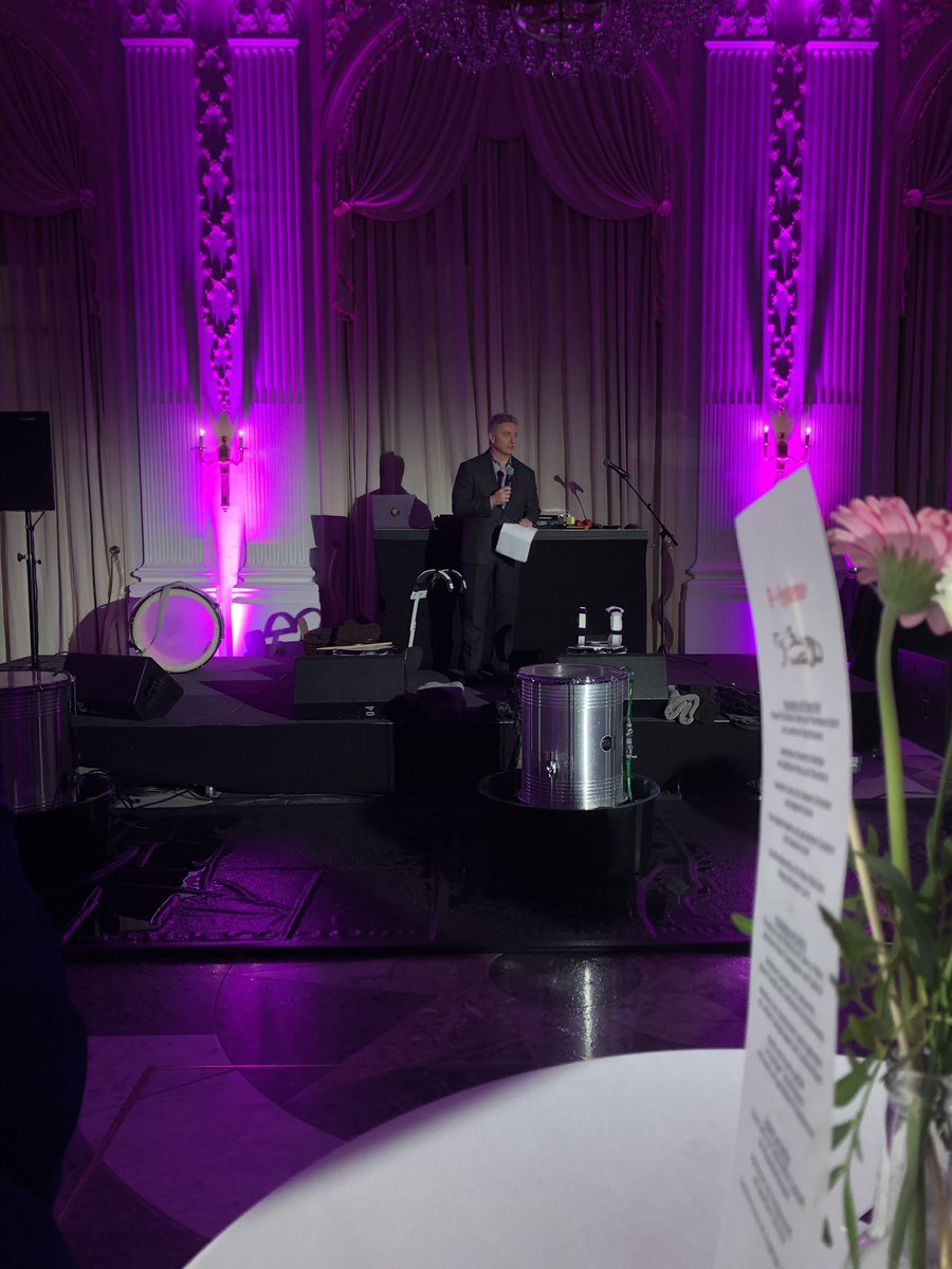 Ein gelungenes Abschlussevent des Trafo #D1R Projekts der #TSI geht zu Ende. Wir von der <a href="/detecon/">DETECON Consulting</a> sind stolz die Transformation mitbegleitet zu haben und gestern Abend auf eine gute Zusammenarbeit mit vielen Vertretern der #digitalsolutions &amp; Co. anzustoßen.@nils_e_h <a href="/JensLinnow/">Jens Linnow</a>