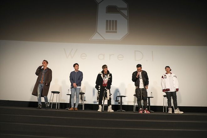 exnews24's tweet photo. 【記事】DOBERMAN INFINITY、2019年のテーマは“5”。ベストAL発売決定！

27日にユナイテッド・シネマ豊洲でファンクラブ会員限定の上映会＆トークショー開催。ベストアルバム『5IVE』の詳細や“5”を掲げた今年の活動については、順次発表される予定。

https://t.co/p3mFdygwDA https://t.co/7yl8QQgEQ4