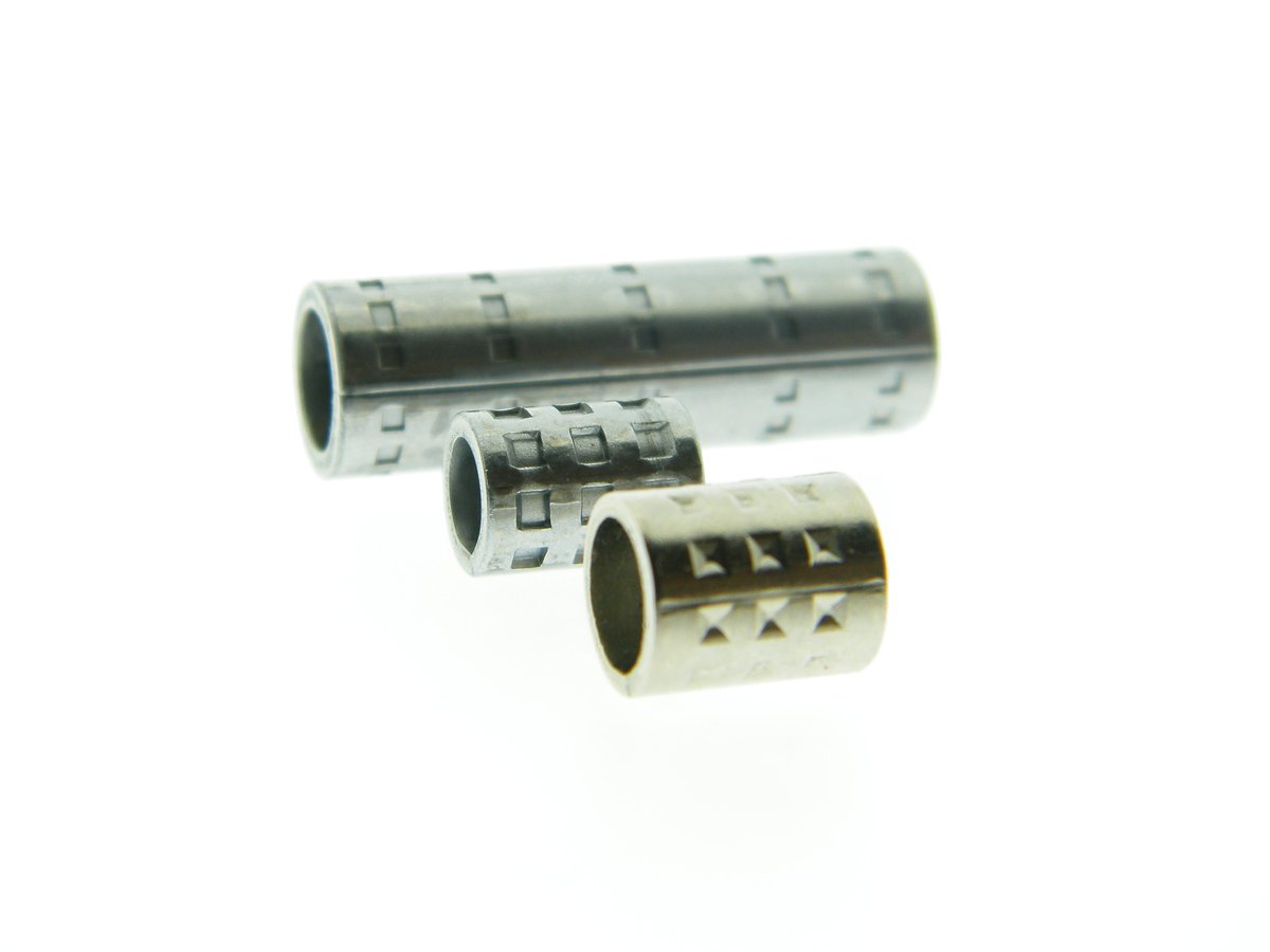 AdvanexGlobal's tweet photo. Our Insert Collars are a space efficient fastening solution for plastic components, find out more about them here: https://t.co/cEj3lvIdjw https://t.co/vuEBAbexau