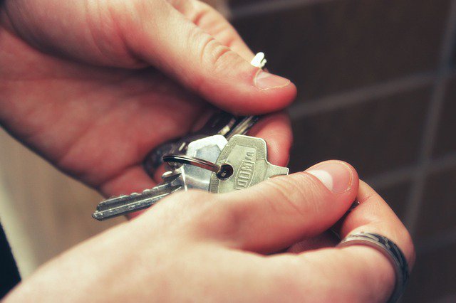 UK_HomeRenter's tweet photo. 4 year trend of rent rises continues new research shows. #landlords #letting #property  https://t.co/kOH3UDNcwX https://t.co/jtJixqnRnP