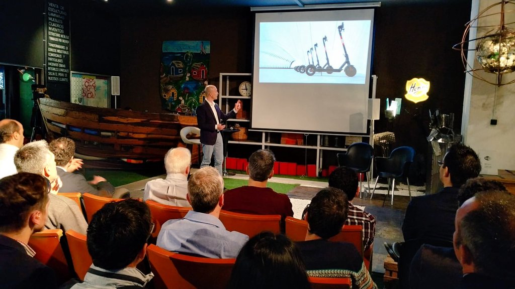 BABELgrupo's tweet photo. Arranca #LowCodeEvent en Barcelona con la intervención de @lpld, responsable de la Factoría de iniciativas de @BABELgrupo.
@OutSystems @SchneiderES #developers #Developing #apps #lowcode https://t.co/Ybn4cjAuGC