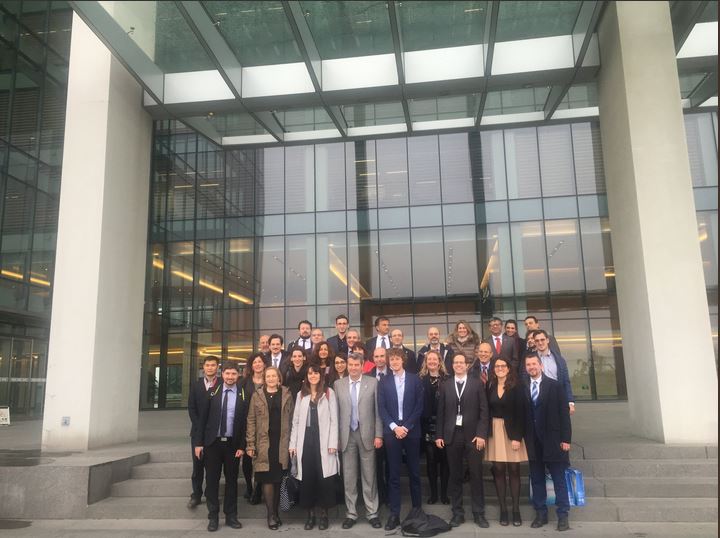 ItalyinCQ's tweet image. In programma domani l&apos;arrivo a #Chongqing della delegazione #Netval. Si parlerà opportunità e rischi connessi con il trasferimento di tecnologia e know-how tra Italia e Cina, tematiche di cruciale importanza nell&apos;ambito dei rapporti commerciali tra i due Paesi.