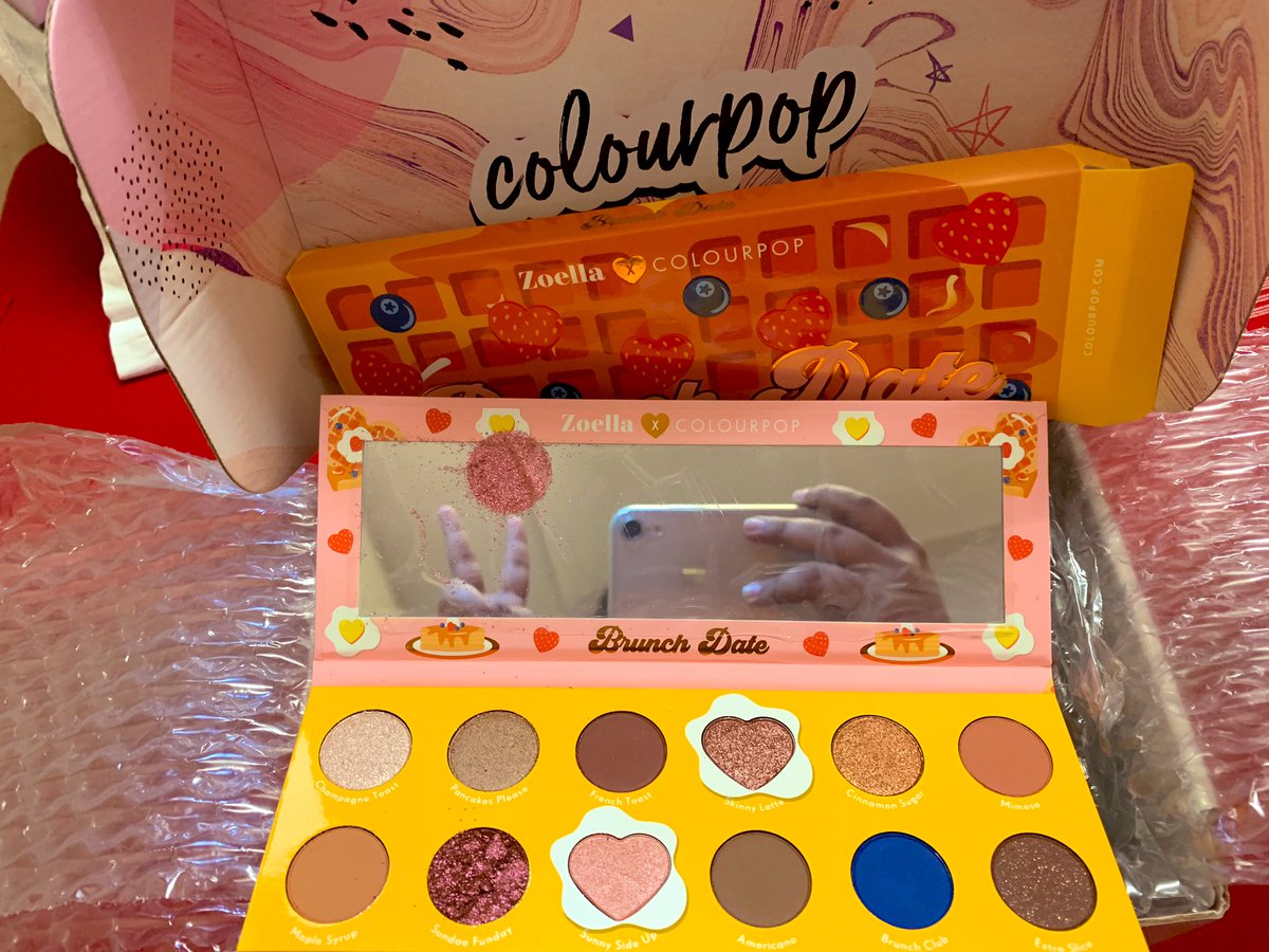 DevanshiMittal_'s tweet photo. So excited to finally receive my brunch date palette!! ❤️❤️ @Zoella @ColourPopCo 
Except my sundae funday was shattered in the mail 🙈 https://t.co/grtFXMt57G