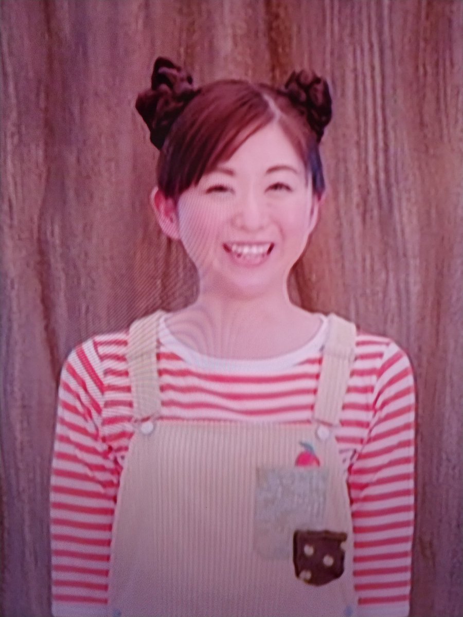 紗雪 こどもちゃれんじ のお姉さんの髪型が ついに普通になった こどもちゃれんじ まなおねえさん