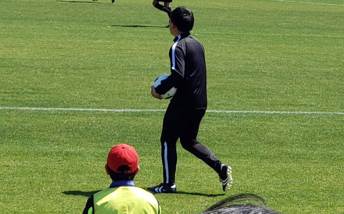 yasudafootball's tweet photo. この男なくしてチームは成り立たない。
その正体とはいったい！？
https://t.co/o0KDHeJdgr

#サッカー #JFL #エキップメント #ホペイロ #ヴェルスパ大分 #ベルスパ大分?  #YASUDAアンバサダー https://t.co/bV2FVtO3yW