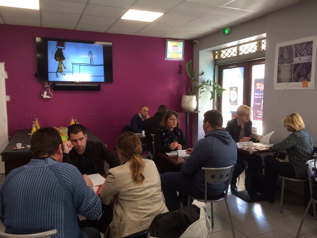 Café de la Création ST DONAT.    8 créateurs présentent leurs projets aux partenaires et aux aux intervenants du CACE@ca_centrest #cafedelacreation