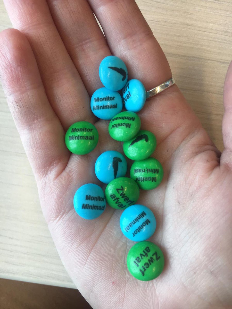 Sinds gisteren is het bekend, Monitoring zwerfafval is voorwaarde voor gebruik #zwerfafvalvergoeding. Dit noemen we Monitoring Minimaal, M&amp;M dus ;) En vandaar dat we vandaag M&amp;M’s uitdelen op het #grondstoffencongres