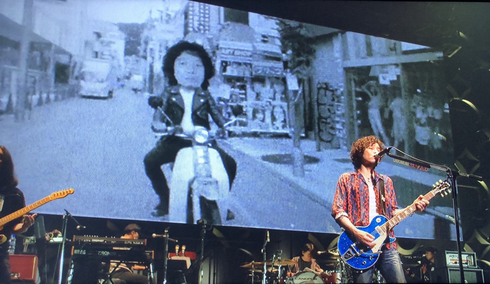 斉藤和義バー In福岡 第2回企画中 A Twitteren やっとdvd買えた 選曲 服装 髪の長さ 全てにおいて過去最高にカッコいいせっちゃんでした Dvd擦り切れるまで観ます 斉藤和義 斉藤和義25周年 アリーナ席で映ってました 家宝です T Co H5t1wspuwm