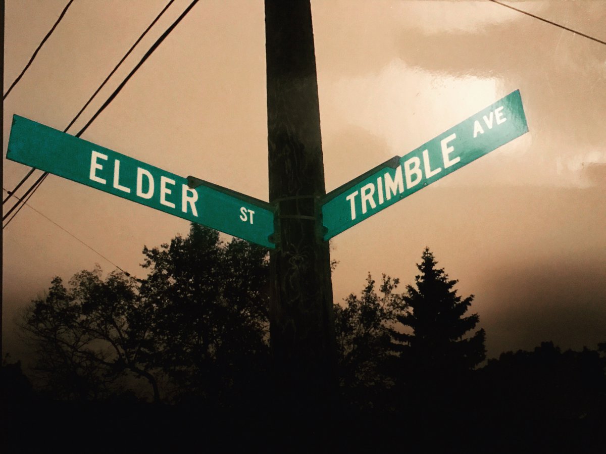 tbtoone's tweet image. Pretty sweet story: How 2 street signs in Kalamazoo, Michigan, helped 2 missionaries serving 15 years apart @LDSLivingMag @TrimbleGreg | ldsliving.com/How-2-Street-S…