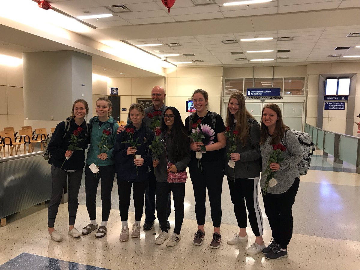 mbusicoflight's tweet photo. Our fabulous @WABlacksmiths ambassadors are back from South Africa! #isls2019 thank you @UplandsWR ! #waexcels #globalcollaboration @SarahFirsching https://t.co/sD6aswokVE
