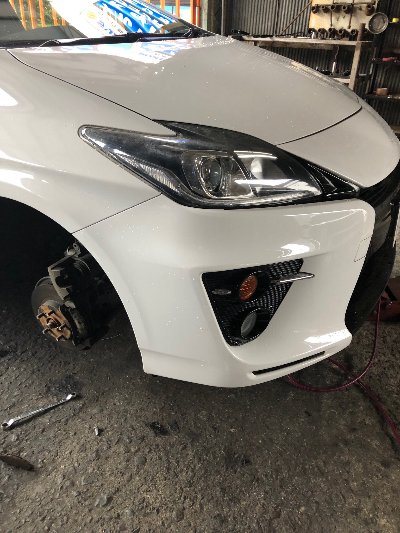 軽トラ リフトアップ ｊ Tanto 但東自動車 A Twitter プリウスブレーキパッド初回交換 で 何と走行キロ ってホントに減らないんですね １０万キロ交換不要とは聞いた時は半信半疑だったのに ハイブリッド車 プリウスブレーキパッド交換 日本車壊れない