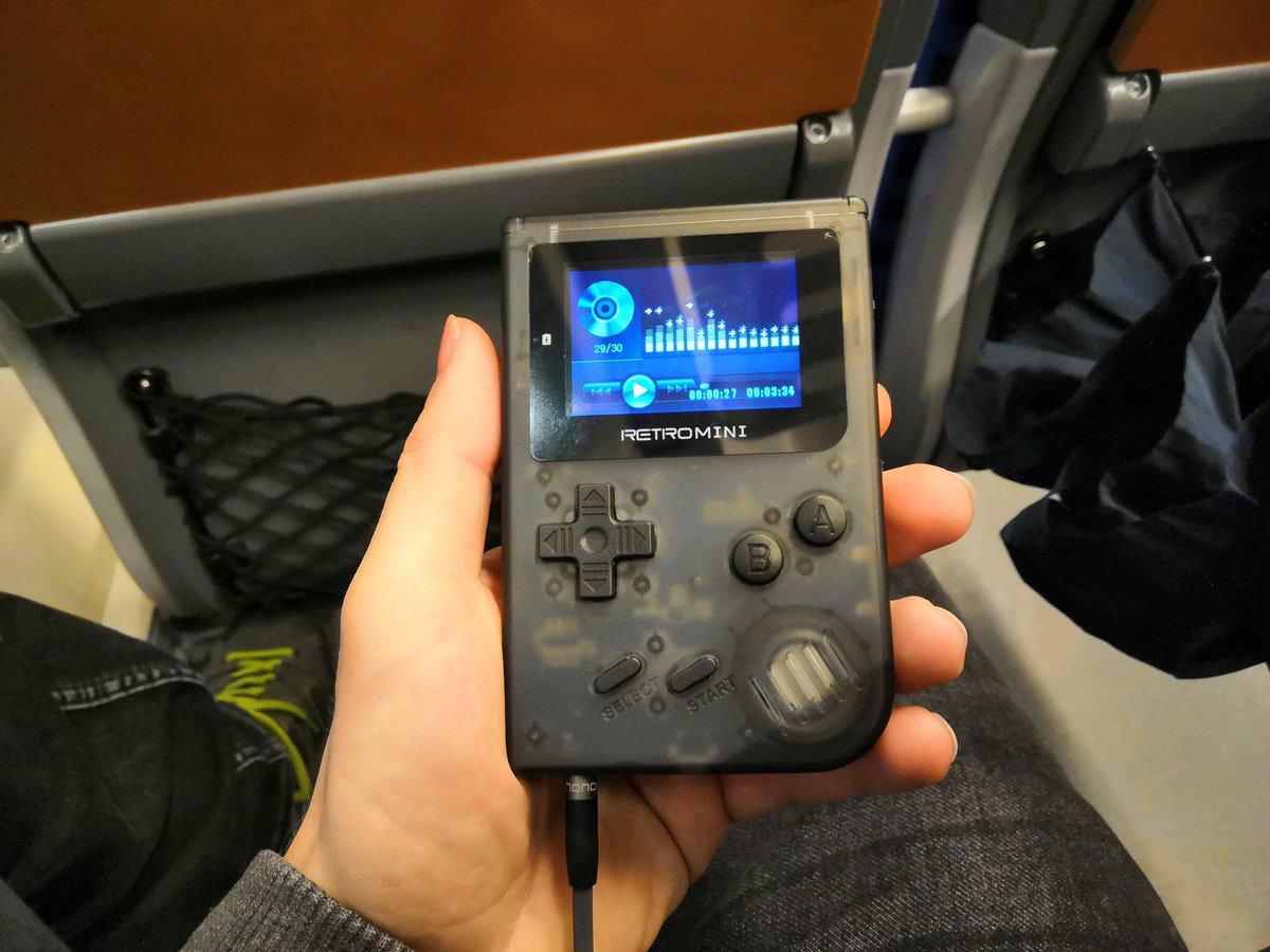 ronnybetatester's tweet image. Unterwegs mit der Bahn und Musik aus dem Retro Mini

#retromini #retro #musik #musikhören #unterwegs #bahn #gameboy #honor #kopfhörer #ronnybetatester