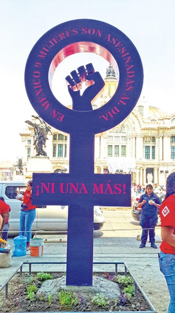 En Periódico Desde Abajo, sobre feminismos francescagargallo.wordpress.com/2019/03/27/en-…