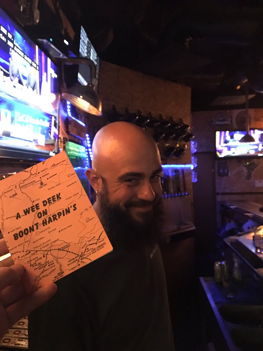 JordanAVBC's tweet image. A toast to our beloved Z,
Wee turteel, bahl neemershay. Til your wee hobs and my weehobs. In the sluggin’ nook are kip. #beautifuldowntownwinnetka