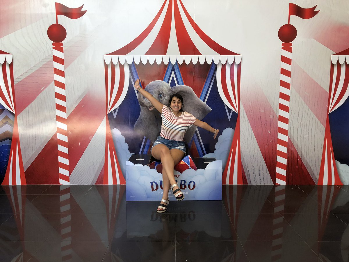 DSparkles92's tweet photo. Off to see #Dumbo today and I’m super excited! @Dumbo https://t.co/iHUvwTtDzH