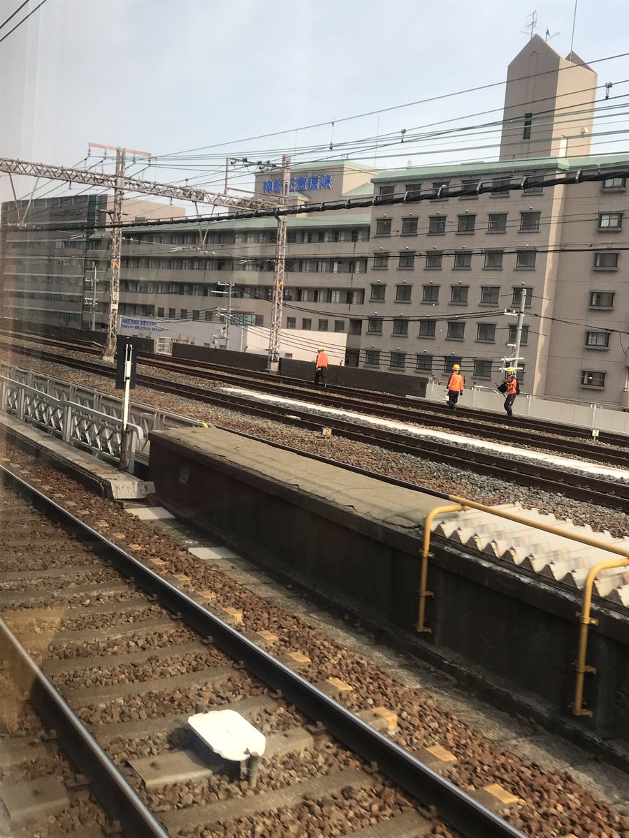 JR神戸線の灘駅～三ノ宮駅間で事故の現場画像