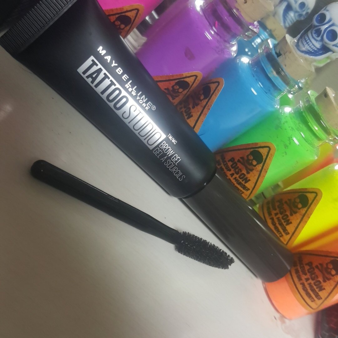 Mrs_Sweets_2U's tweet photo. #contest 
#walmartbeauty
#maybelline
@influenster https://t.co/NcASWbSZfT