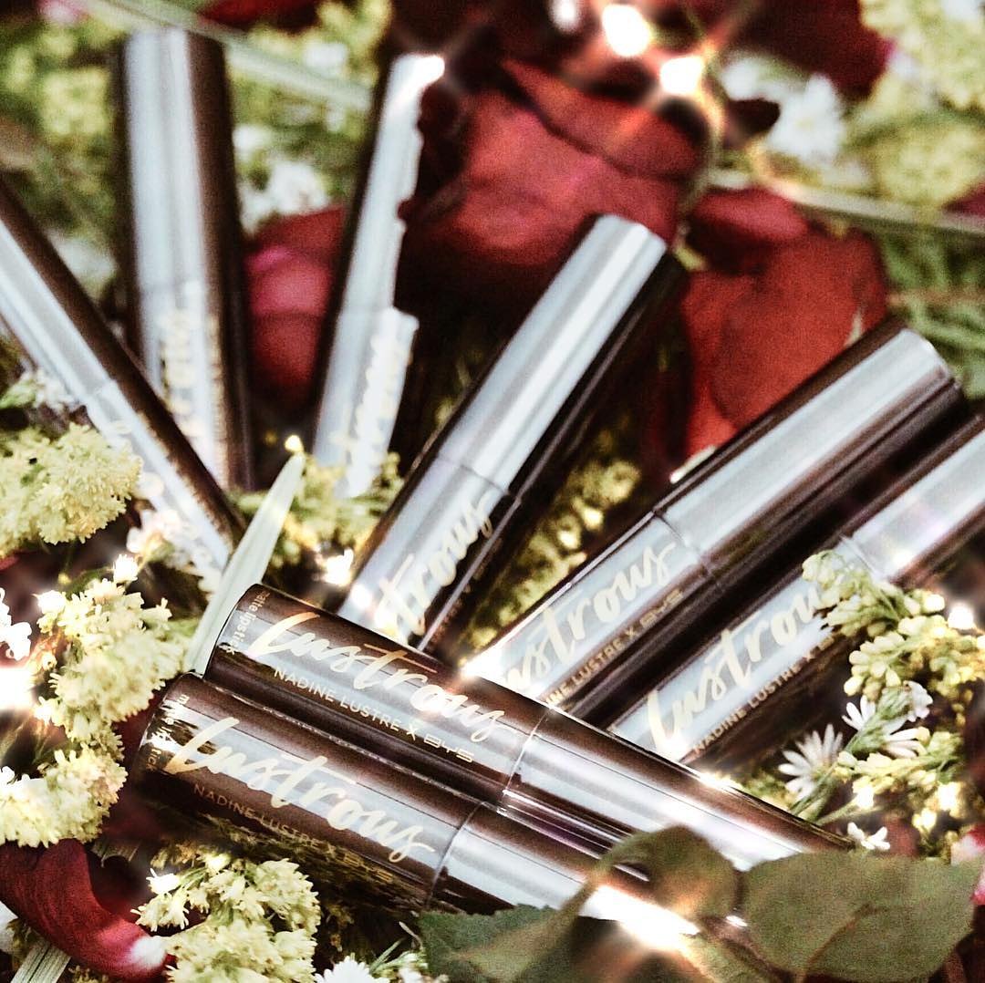 lustrousph's tweet photo. Want that pop of color in your day? faithjoylene keeps it simple with the Lustrous Matte Lipsticks. Whether you’re in the mood for nude or bold colors, you can never go wrong with a little splash of pigment on your lips! #EverydayLustrous https://t.co/c8JqWdWIDQ
