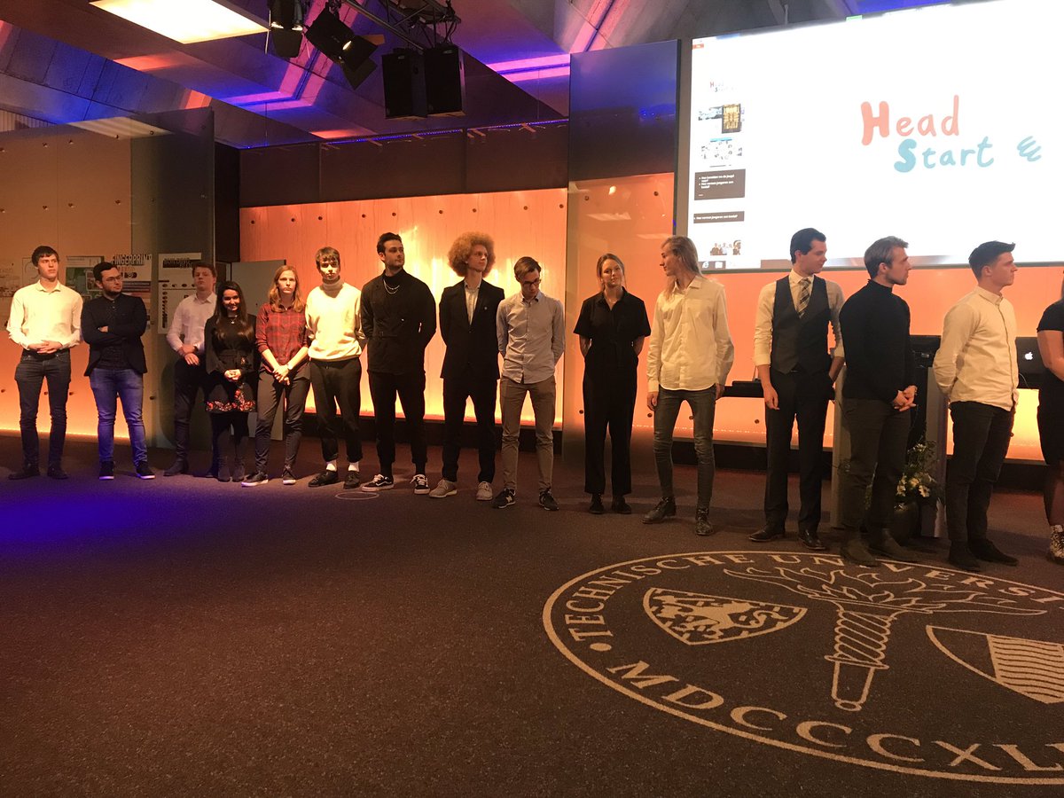 VanBijsterveldt's tweet photo. Gisteravond was de uitreiking vd Leadership Award 2018 aan topstudenten @tudelft die ihkv ‘t honoursprogramma gewerkt hebben aan mooie ideeen voor Buitenhof. De uitwerking v h beste idee van vorig jaar wordt komende week gelanceerd in Abtswoude Bloeit! Mooi van droom maar daad! https://t.co/A5KoaP13QK