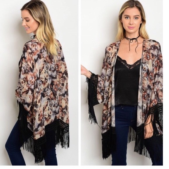 clharleman65's tweet photo. So good I had to share! Check out all the items I'm loving on @Poshmarkapp #poshmark #fashion #style #shopmycloset #brandymelville: https://t.co/B0JEKQ94dq https://t.co/dKrNQ4K0WH