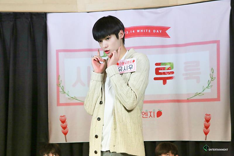 TRCNGph's tweet photo. [PIC]
190328 TS Naver Post: TRCNG White Day 🍭🍬
#TRCNG #티알씨엔지 

📍 https://t.co/Mbx3QRNSpY

🍒 https://t.co/8dyrYUNW3R