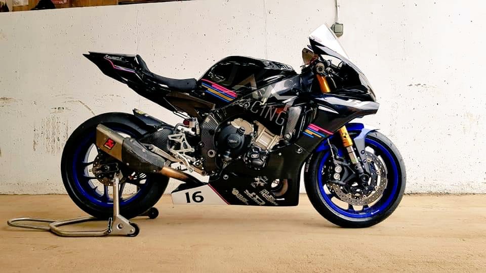 JAMRacing1's tweet photo. 1st picture is Scott #16 #R1
2nd is Ally #24 #fireblade

They are away pre season testing at almeria next week before the season starts at @krcircuit on the 27th/28th April

Many thanks to all our sponsors who are helping us live our dream, without you this wouldn't be possible https://t.co/5k5wxru3ut