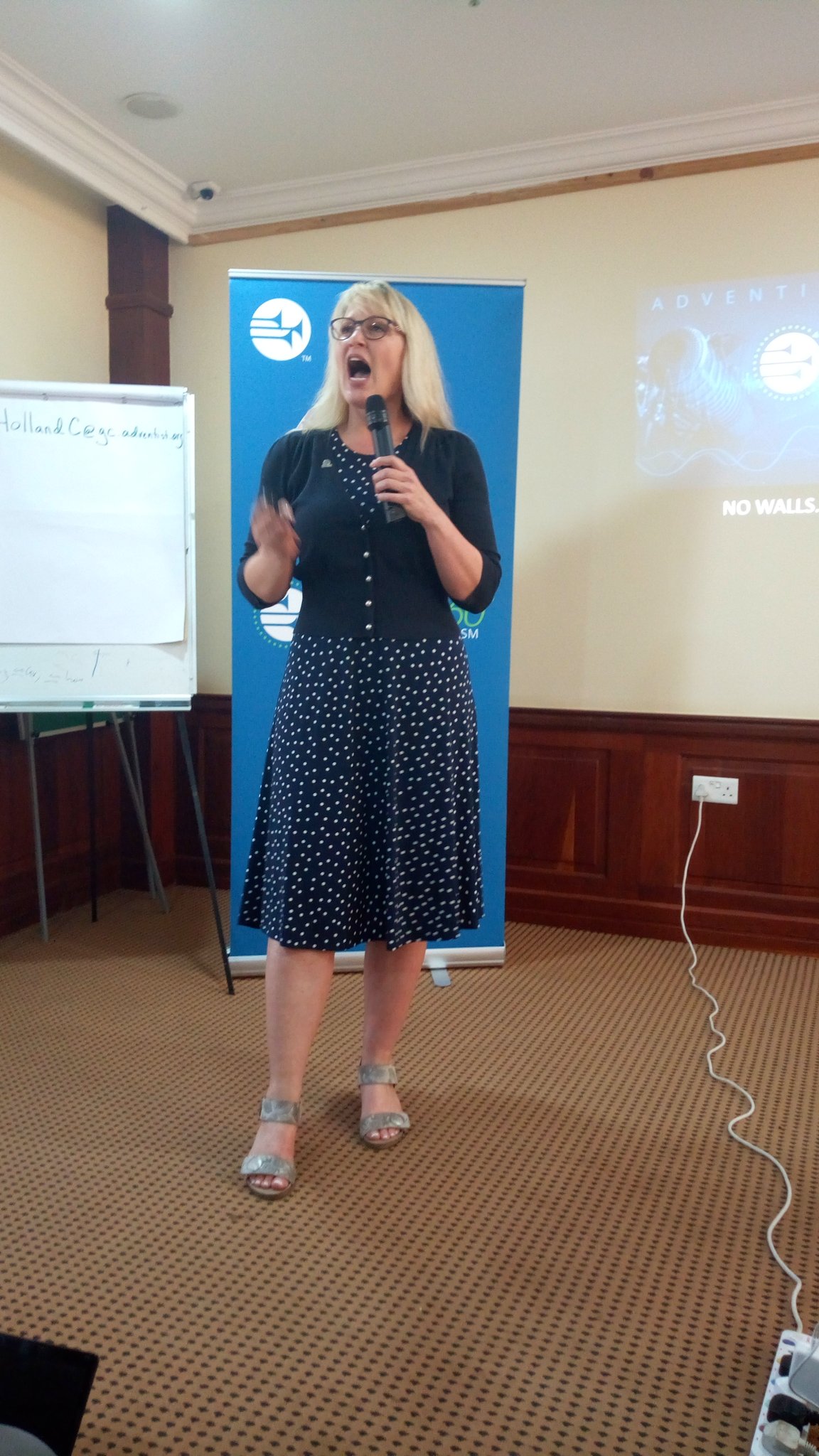 Radio Tarumbeta 90 4fm On Twitter Cami Oetman Vp Awr360 Explaining On Telling Stories Using Videos To Advance Evangelism