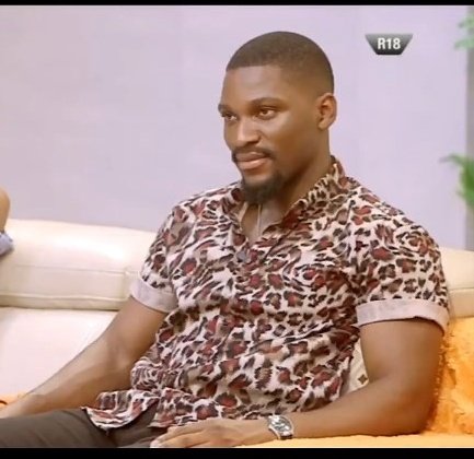 Viva_la_porshe's tweet photo. This is the high point of the reunion for me๐
This smile is heavenly
When u smile I'm happy
Pure heart tins
He will go all out for his circle.
Tobo G
Hope UK is treating you right
Say me hi to the Queen ๐
#TeamTolex #toralex #Tobination #theunusuals #DoubleWahalaReloaded https://t.co/54oCMNzhhr