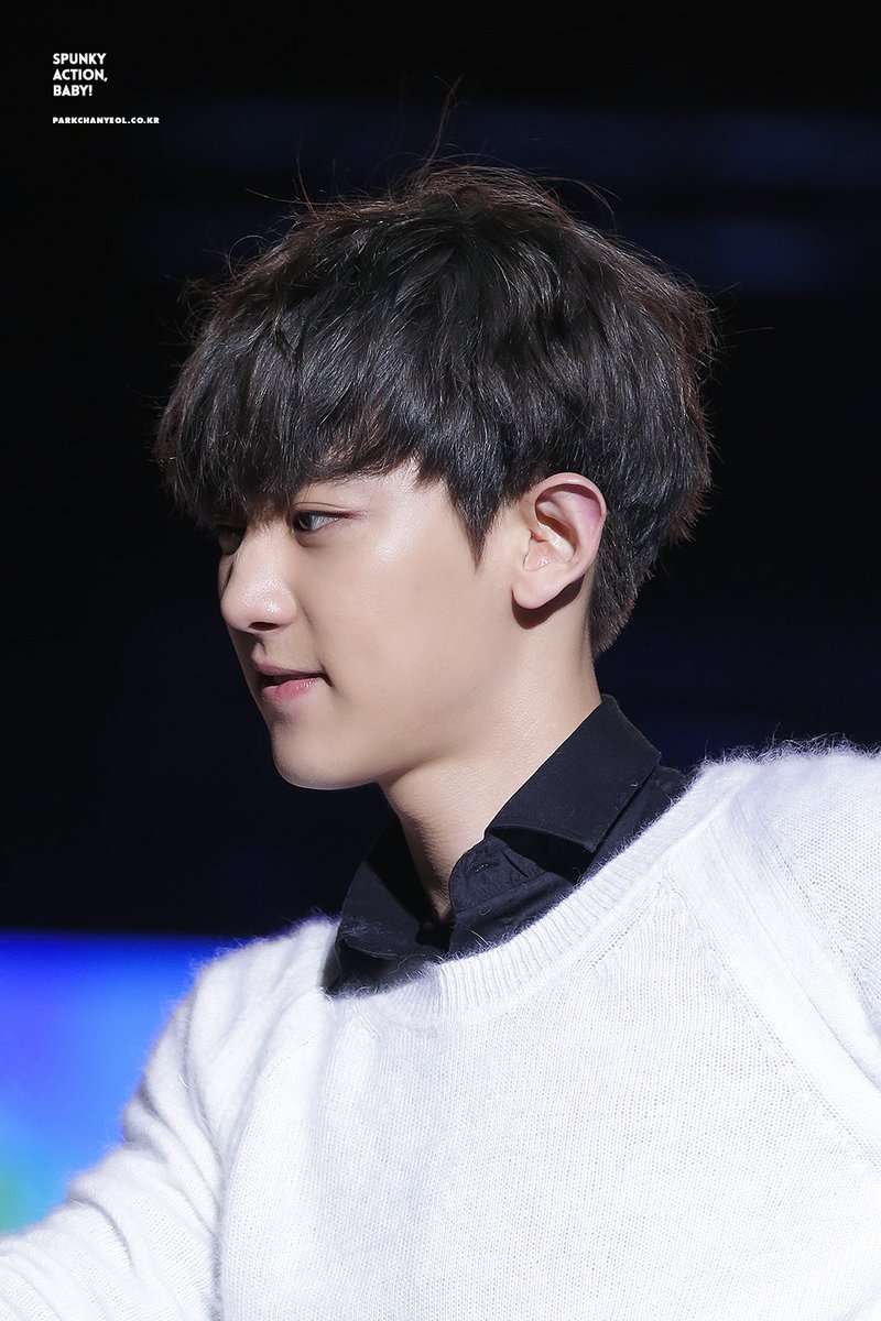 chanyeolit's tweet photo. 150328 Musicbank in Hanoi 찬열 넘 아름다우니까 복습하기 2⃣
SPECIAL STAGE &amp; MC CUT(이게 진짜 엠씨컷(최종)) https://t.co/k4qkCfqNXn

#찬열 #EXO #CHANYEOL ⁠#엑소 @weareoneEXO https://t.co/4yI9f217M0