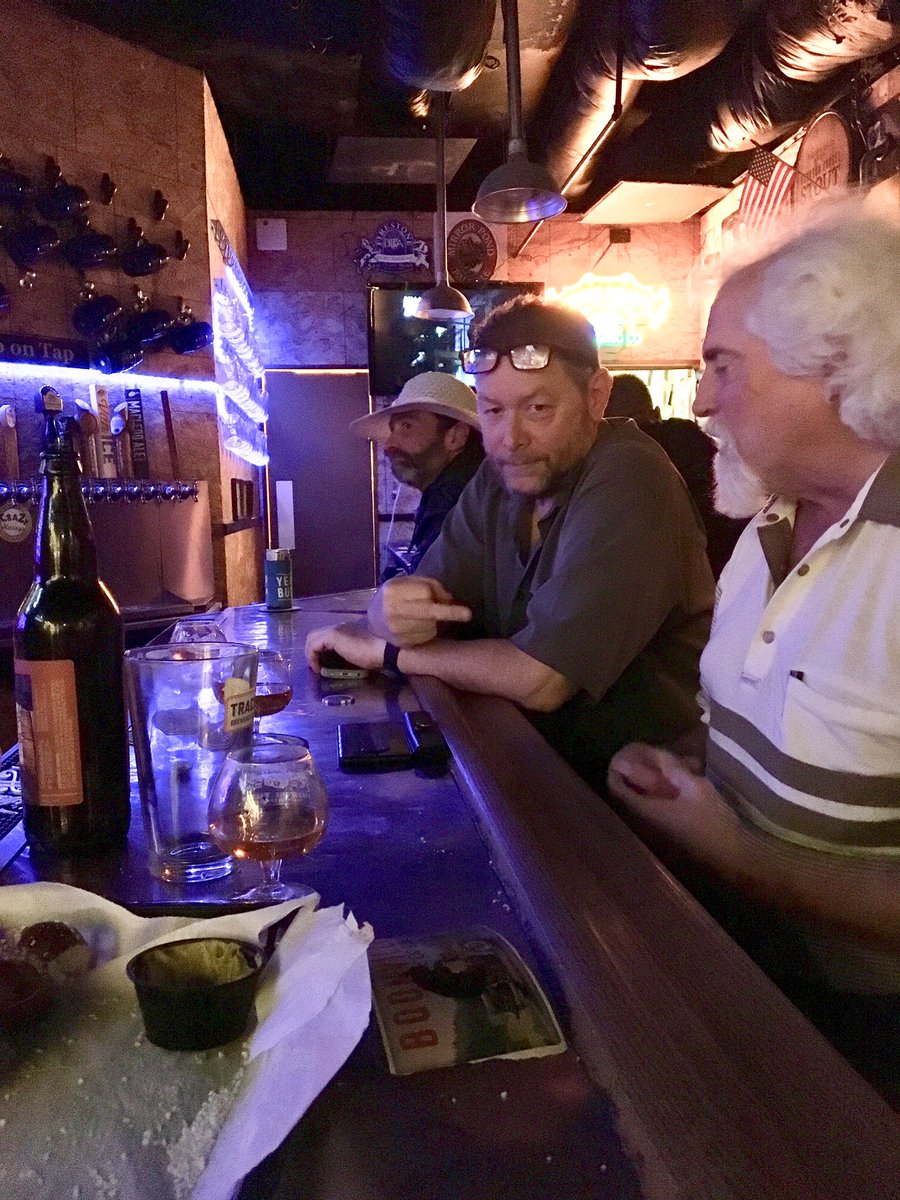 JordanAVBC's tweet image. Because the internet deserves this picture #BeautifulPakistan #beautifuldowntownwinnetka