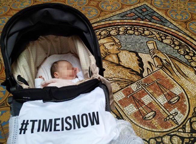 MariaEugeniaGay's tweet photo. Enternecedora visita en la grabación del Vídeo Promocional: II Women Business &amp; Justice European Forum. Luchamos para que el futuro de nuestros hij@s, sea una mejor versión de nuestro presente. #TimeIsNow https://t.co/PeJXxgGQdB