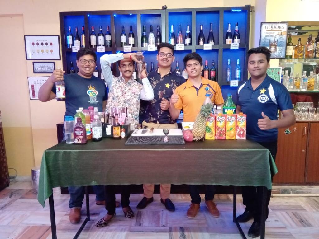 purbia_gaurav's tweet photo. #Hospitality #collegefest #Tourism 
#udaanculturalfest  @IIHMJAIPUR #campus #thestudents   #variousactivities #singingcompetitions #faculties #andmentors #amazingexperience #learnednewthings #attended 
#foodlife #foodandbeverage #frontoffice #accomodation #housekeeping #foodies https://t.co/6g79Gm9v2d