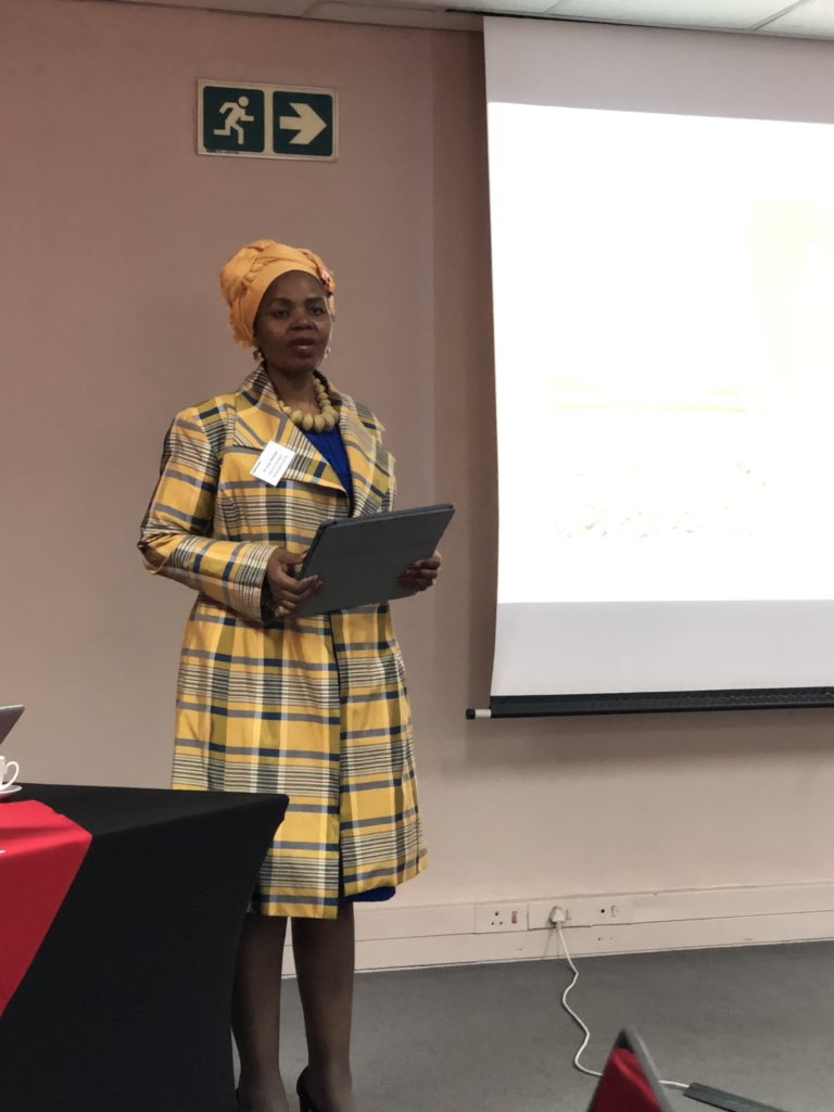 onele_t's tweet photo. Dr Vuyo Mahlati is the chairperson of the Advisory Panel on Land Reform and President of African Farmers’ Association of South Africa (AFASA). She’s sharing on the current land reform #landreform #MailGuardian https://t.co/NzQmfDi7xx