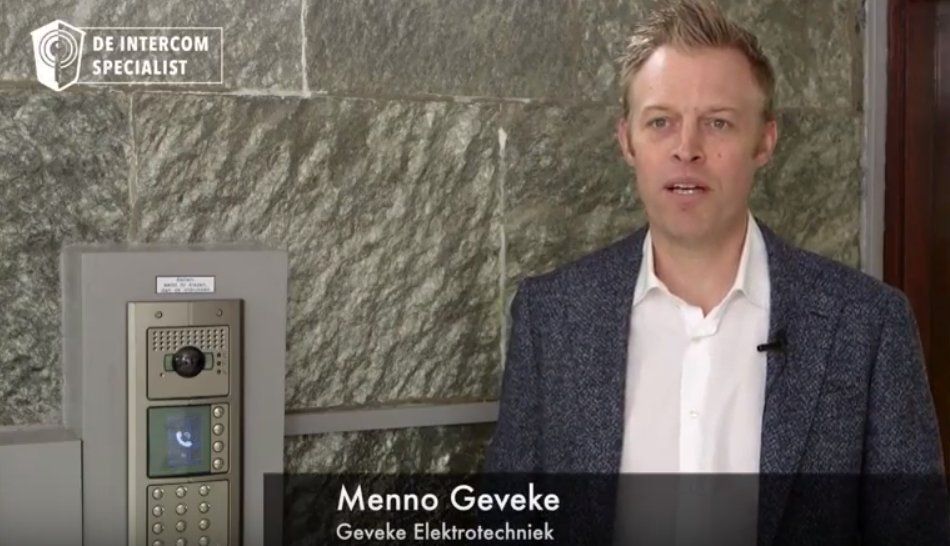 UD_installateur's tweet photo. Wil je ook zien wie er voor de deur staat en de deur openen met je smartphone? Intercomspecialist @MennoGeveke legt het je uit! https://t.co/TlVKAWyIzP #deintercomspecialist #Bticino @BTicinoNL #intercom #smartphone #appartement #VVE #VIDEO https://t.co/CdoqSqRZt5