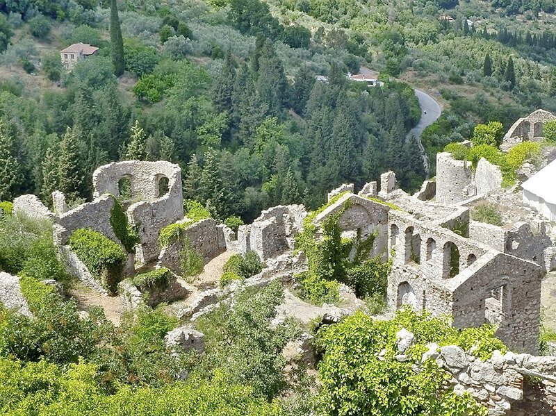 GreecefullyCom's tweet photo. Wine and Culture Tour - Visit singular archaeological sites such as Epidaurus and Mystras while enjoying local wine varieties. #Greece, #Travel, #winetasting, #wines, #nafplion, #winestyletravel, #greekwineries. 
https://t.co/HCtkYzC6AT https://t.co/fiwyDB1in4