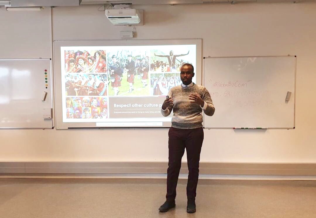 MetropoliaBiz's tweet photo. [METROPOLIA STUDENT VIBES]
Metropolia students are doing a great job in improving their presentation skill 👍👍
#globalbizcom #metropoliastudents #metropoliabiz #studentslife #studentsvibes #studymotivation #studyinspiration #studyinfinland #mbsstudents #myyrmäkicampus https://t.co/klSkOATElG