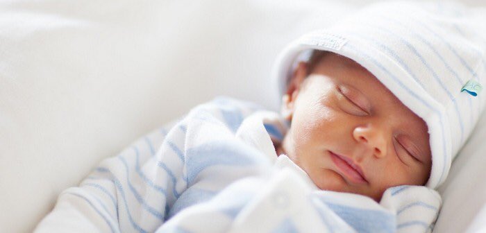 Gometmedia's tweet photo. 🤱🍼 La #maternité de la clinique Bouchard de #Marseille est l'une des deux seules en #France à utiliser la #RéalitéVirtuelle pour connecter les mamans et leur bébé après une #césarienne. À lire ici ➡ https://t.co/3binkQnCNK https://t.co/vWOw25QAfR