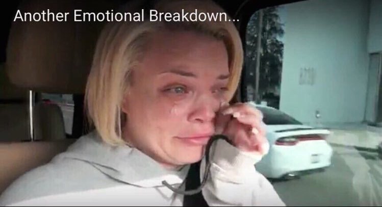 mitamlivetour's tweet photo. @flowernfeasts im sad i cant believe i’ll never get to hug you https://t.co/Dh1nvcFcaZ