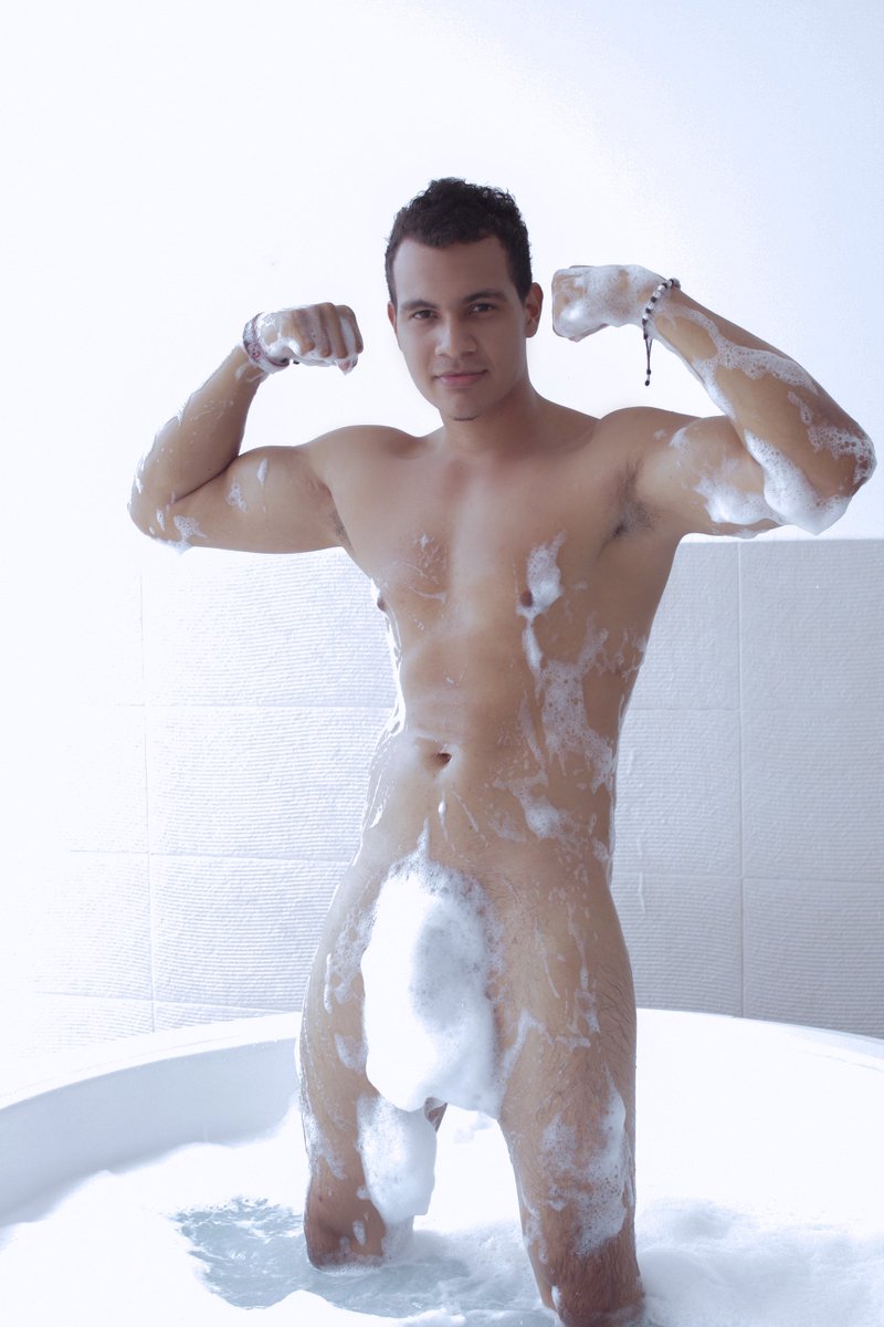 OliverMartinez tweet media