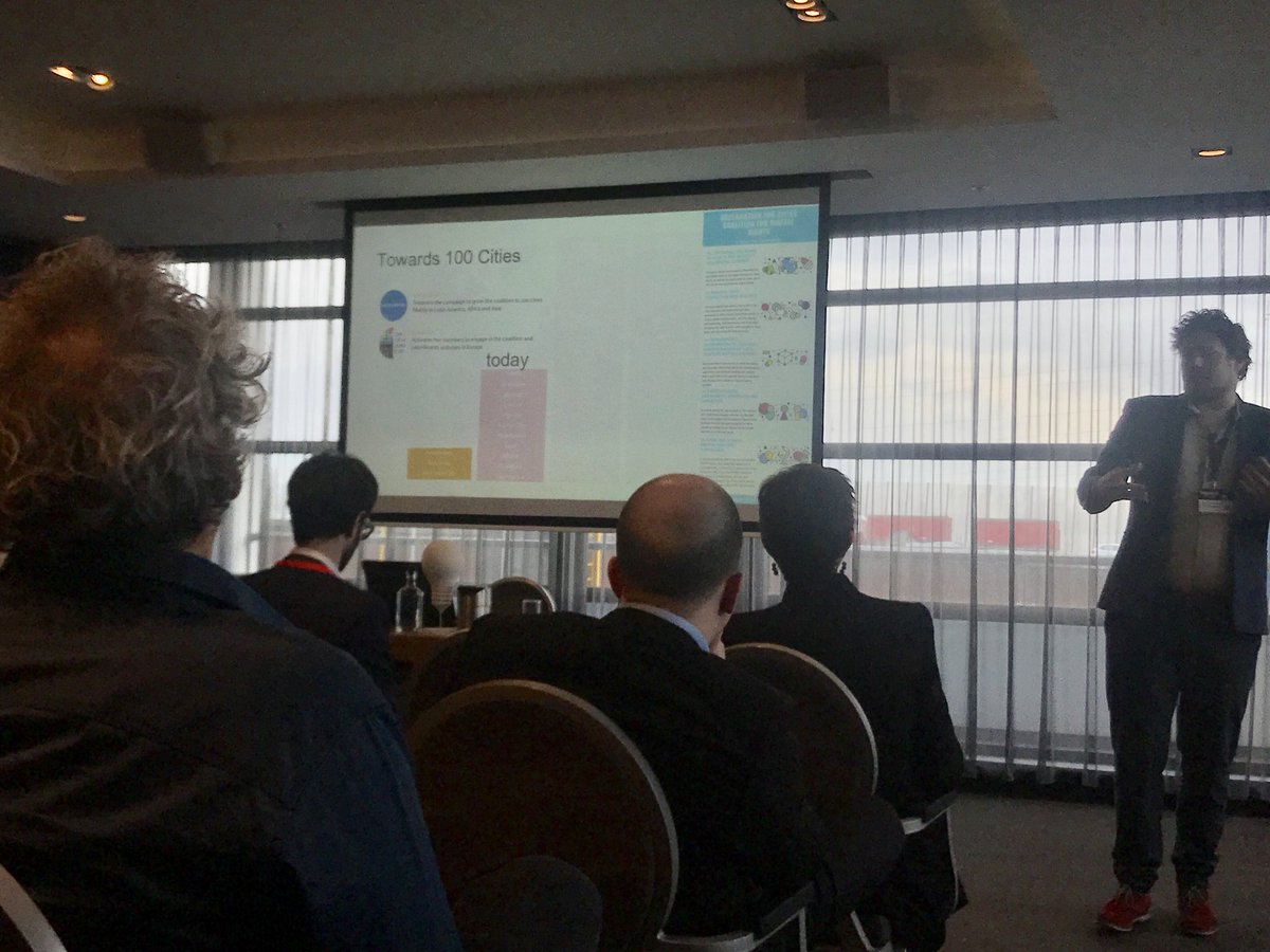 F_Alitou's tweet image. Een coalitie van steden om op te komen voor onze digitale rechten. Online zouden we even goed als offline beschermd moeten worden. @aikvaneemeren over deze Cities Coalition for Digital Rights op het #BeyondDataEvent. Op naar de 100 steden!