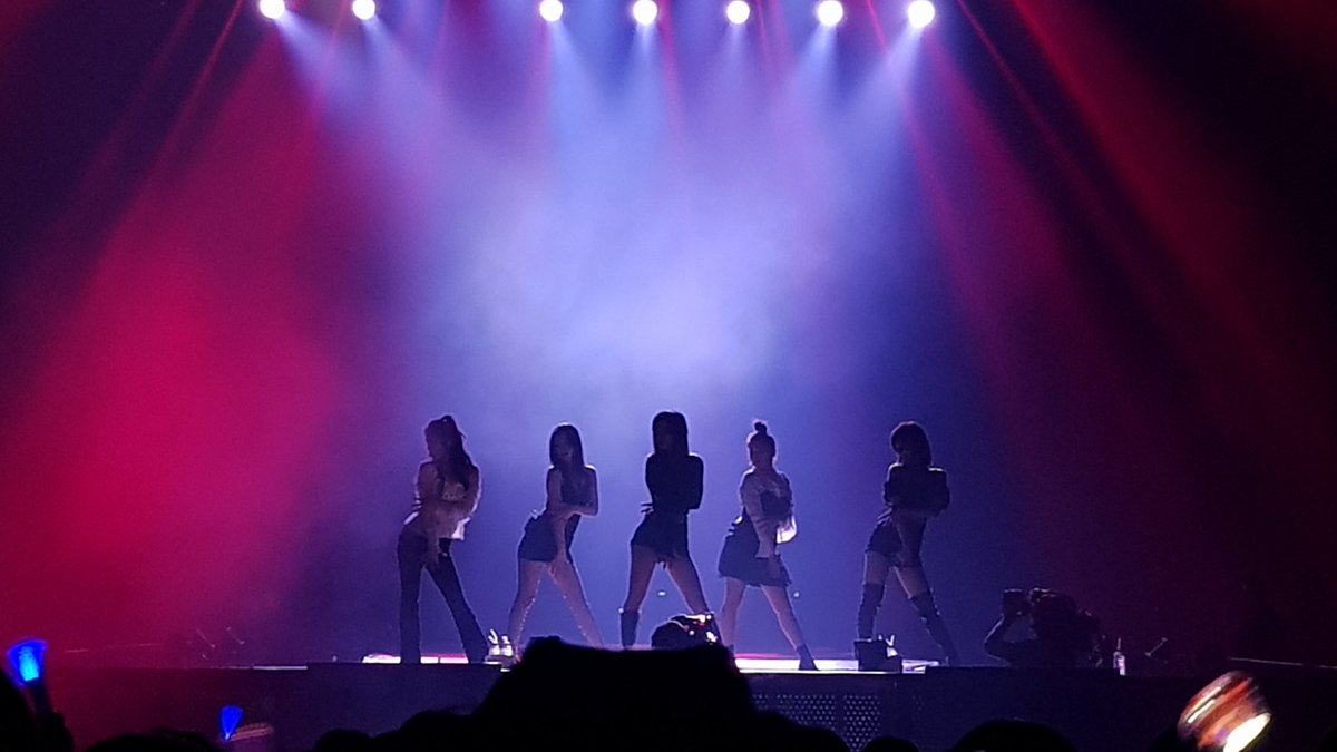 joohyeomn's tweet photo. Baejoohyunews: RT ___RVLbb801: 190328 Monster Kpop
#REDVELVET #레드벨벳 https://t.co/S5I5Qw7IR3