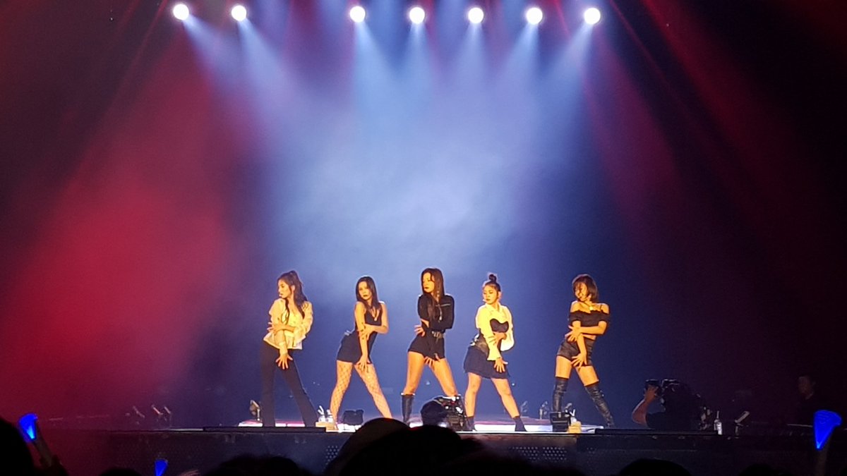 joohyeomn's tweet photo. Baejoohyunews: RT ___RVLbb801: 190328 Monster Kpop
#REDVELVET #레드벨벳 https://t.co/S5I5Qw7IR3