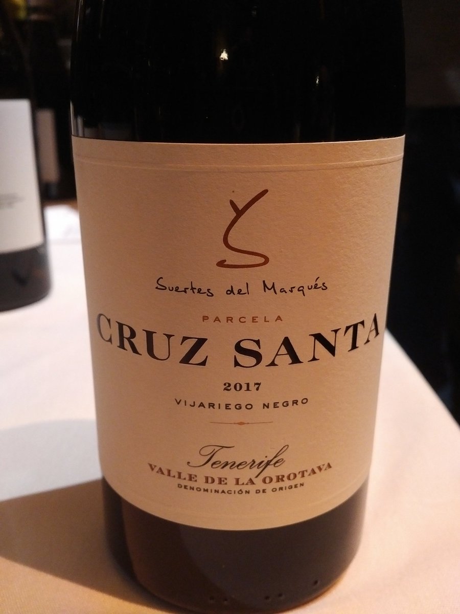 DoliverosDaniel's tweet photo. Wake up to #TheCanaryIsland #Wine if this utterly fabulous #SuertesdelMarques 17 #CruzSanta old vine #VijariegoNegro doesn't make you an instant fan,you may not have a pulse,deep ruby,aromas of lava, tourched earth,guava&minerals jump out of the glass,great intensity,huge finish! https://t.co/BRwRAZCdHH