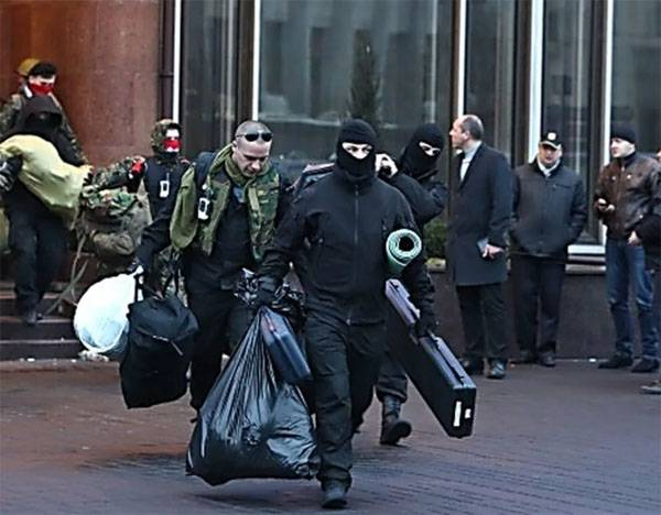 SRAntiFascism's tweet photo. @sr_anti @xcanada @AndriyParubiy @JustinTrudeau @HarjitSajjan @calxandr #Фашист @AndriyParubiy #Executed
#HeavenlyHundred With #СБУ In #Maidan
#WitnessedBy #UkrainianNazi
#Айдар #Murderess #NadiyaSavchenko WhoWas
#Promptly #Jailed 4A Foiled
'#TerrorPlot' 4 #RevealingThat.
@AndriyParubiy #WasBehind
#OdessaMassacre #Murders
AlongWith #МіхеілСаакашвілі https://t.co/vzoIyn87X3