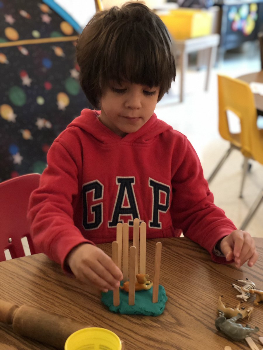 NatalieSimonton's tweet photo. We are building cages for our zoo using play dough and popsicle sticks. https://t.co/shQqC2g9oB