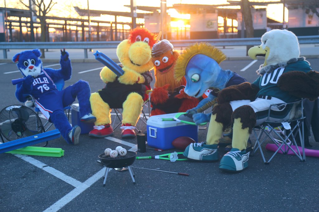 SixersFranklin's tweet photo. Gang is all here! Good luck to our favorite furiend Phanatic and those @Phillies on #OpeningDay 💥 

#RingTheBell x #HereTheyCome #BrotherlyLove https://t.co/krl4SZVc4b