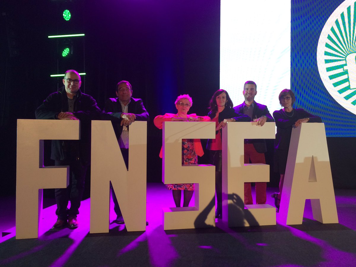 fnsea45's tweet photo. #fdsea54 @FNSEA : la délégation @FdseaLoiret vous félicite pour #congresfdsea2019 magnifiquement organisé 👏👏 https://t.co/R89Xf68n7h