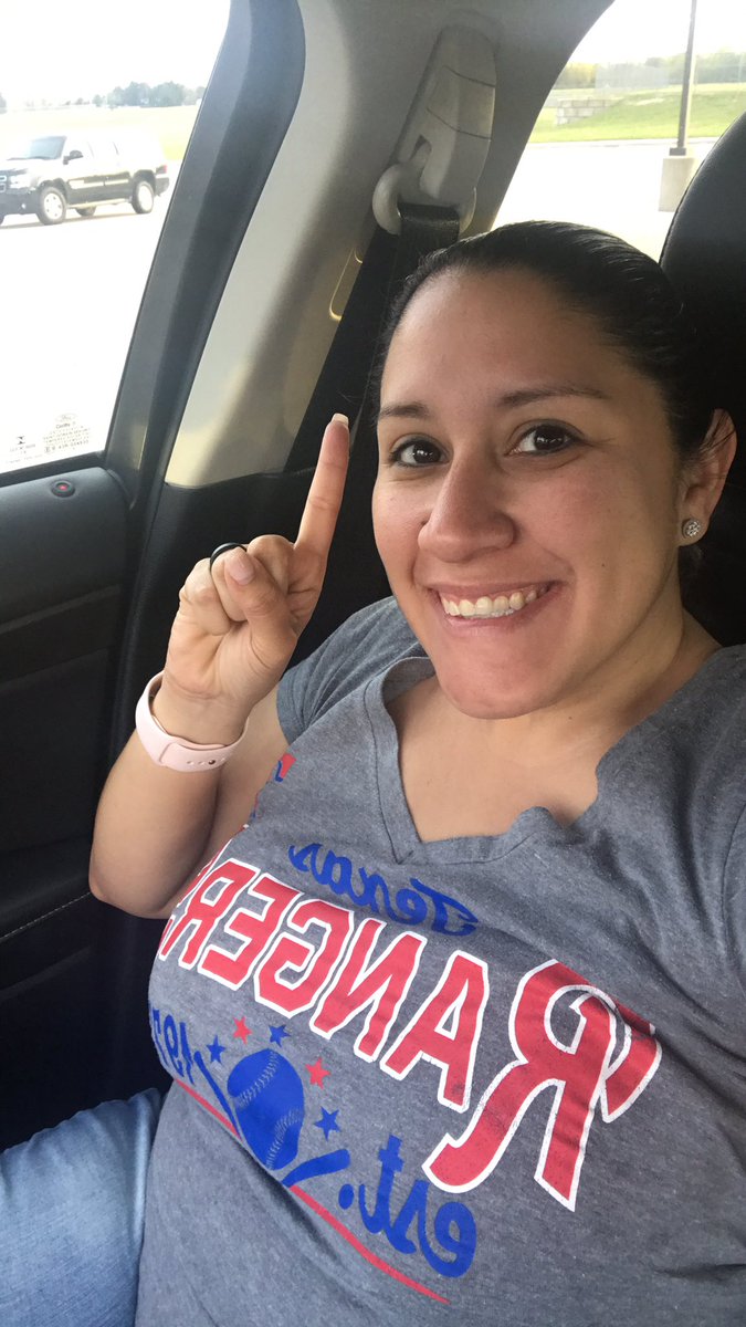 MrsVRREAL's tweet photo. When your a baseball fan and it’s opening Day! #OpeningDay2019 #TexasRangers https://t.co/54C3ugWu2f