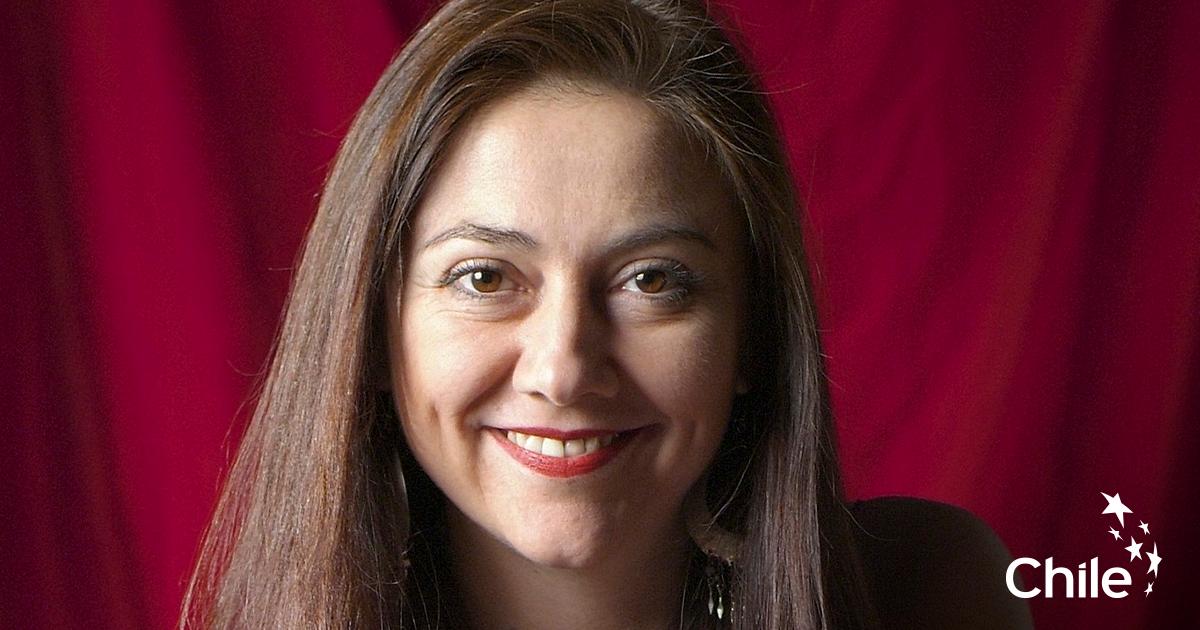 María Paz Santibáñez contratada en París. Más información: bit.ly/2WwrsXT