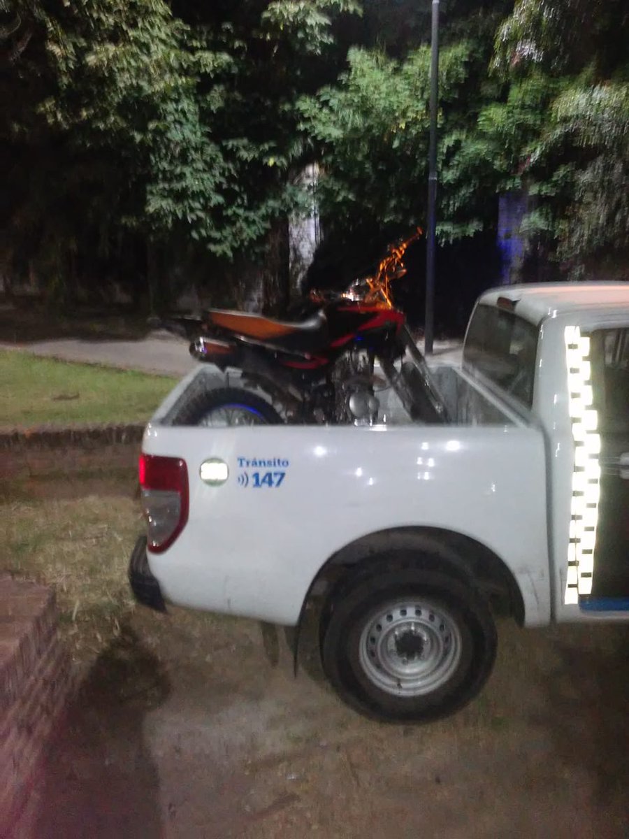 GustavoAdda's tweet photo. Más de 30 vehículos remitidos esta madrugada en acciones conjuntas con el #TercioDelta del C.R.E. del @MinSegSF
Motos de alta cilindrada y automóviles modificados.
Hoy, continuamos con el ordenamiento en las escuela y en los distintos sectores de la ciudad. Estamos, #HayControl https://t.co/fzlQXLxlEH